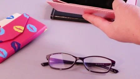 Étui à lunettes portefeuille chinois fait à la main Mango